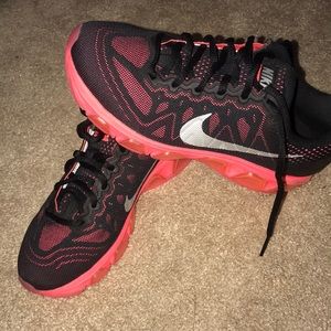 Pink and black nike max air